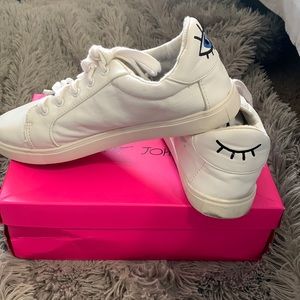 Betsy Johnson Boom white Sneakers worn a few times